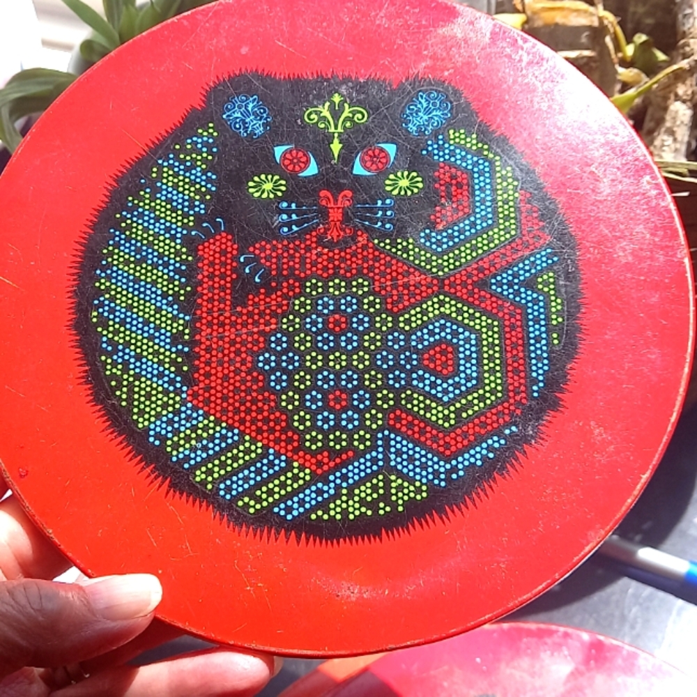 Vintage psychedelic cat metal trivet/ pot holder